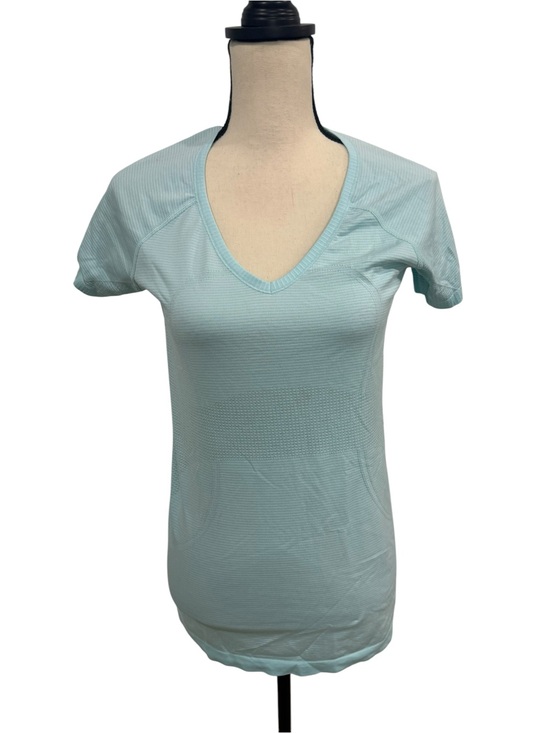 lululemon athletica Tops - Lululemon Women’s Swiftly Tech Light Blue V-Neck Short Sleeve Top Size 10